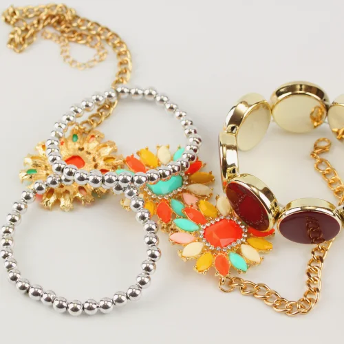 Bracciali fantasia colorati per ogni stile